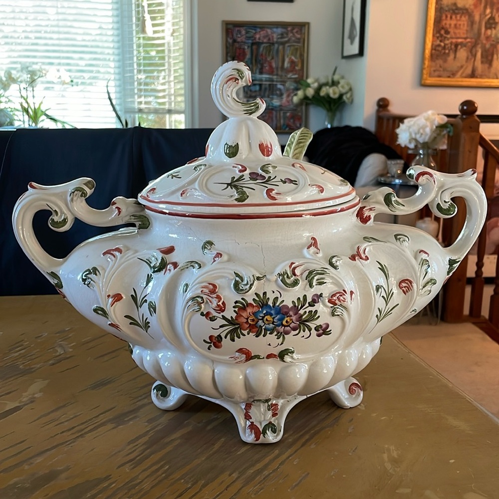 Vintage server dish